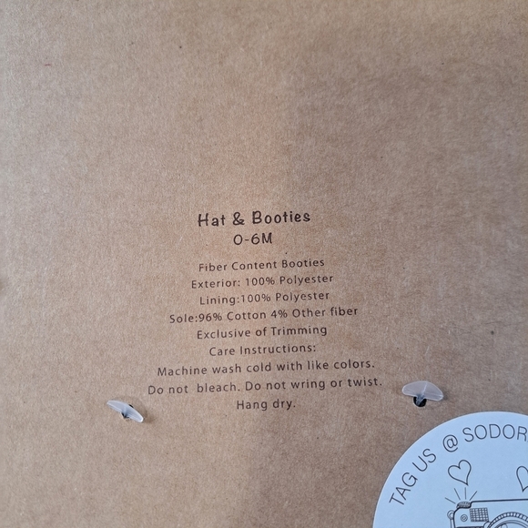 So Dorable Bucket Hat and Booties Set Green Corduroy Ribbed 0-6 Months UPF 50+ - Picture 4 of 5